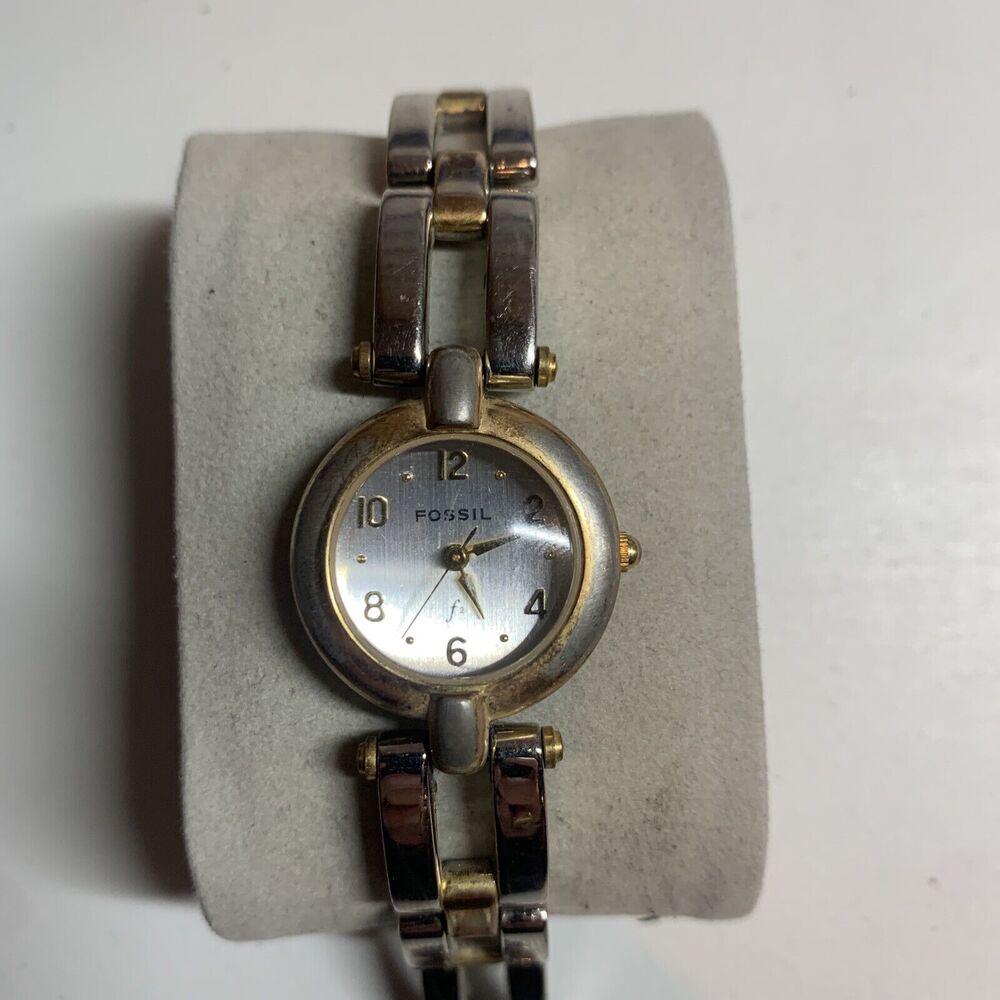 Fossil F2 Women's Watch Gold Silver Two Tone Link Band Es-8876 Needs Battery